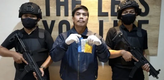 Polisi ungkap toko obat ilegal berkedok warung sembako